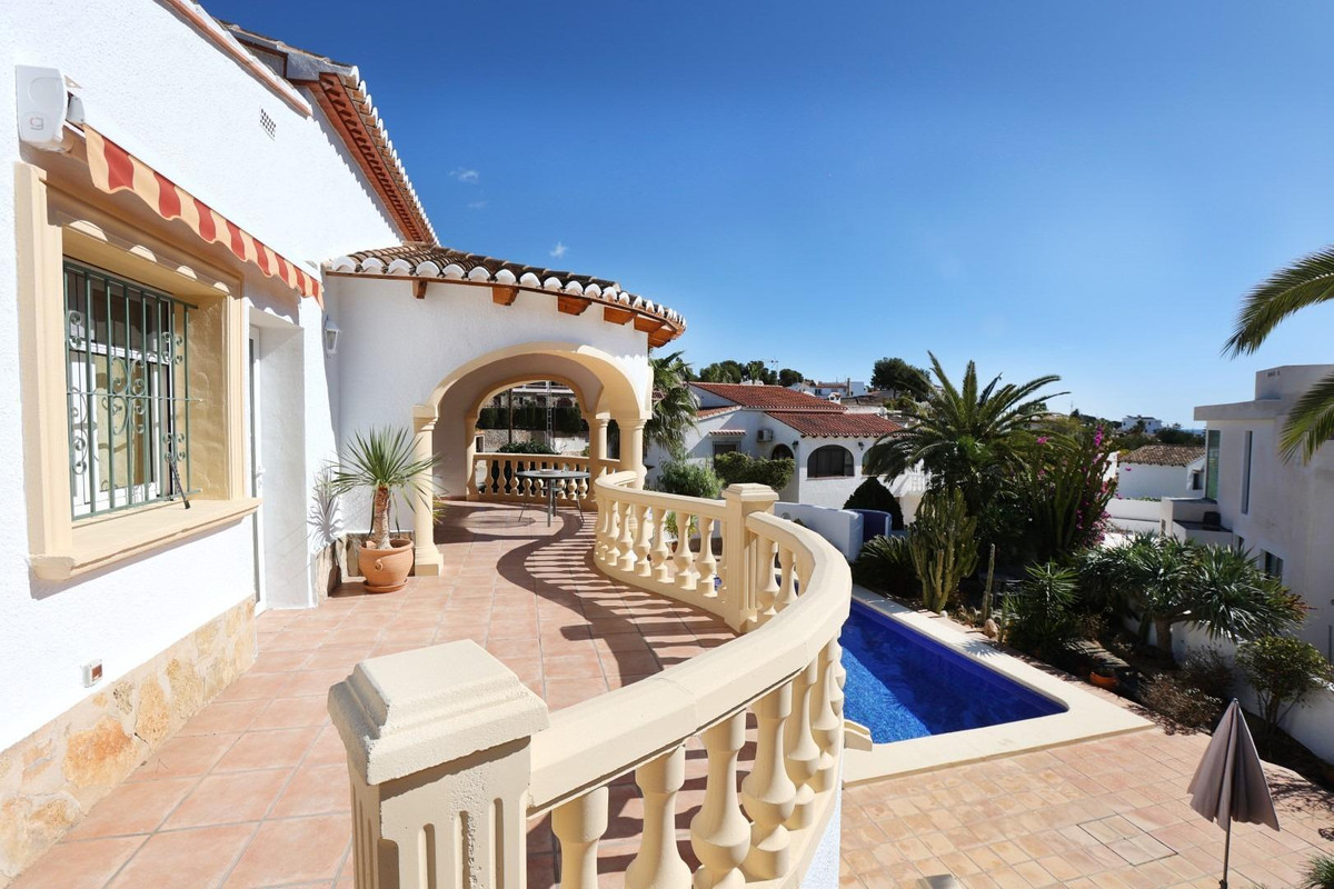 Se vende Bungalow de 2 dormitorios en Costa Blanca, Alicante, España
