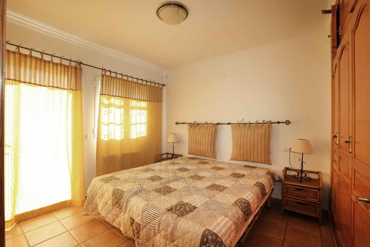 Se vende Bungalow de 2 dormitorios en Costa Blanca, Alicante, España