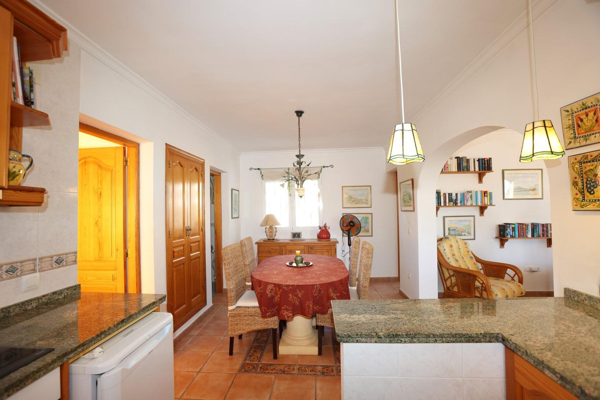 Se vende Bungalow de 2 dormitorios en Costa Blanca, Alicante, España