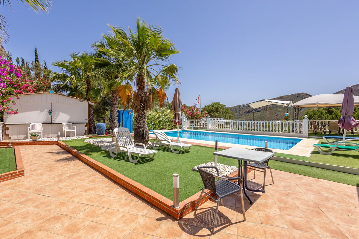 Se vende Villa - Chalet de 4 dormitorios en Costa Del Sol, Málaga, España