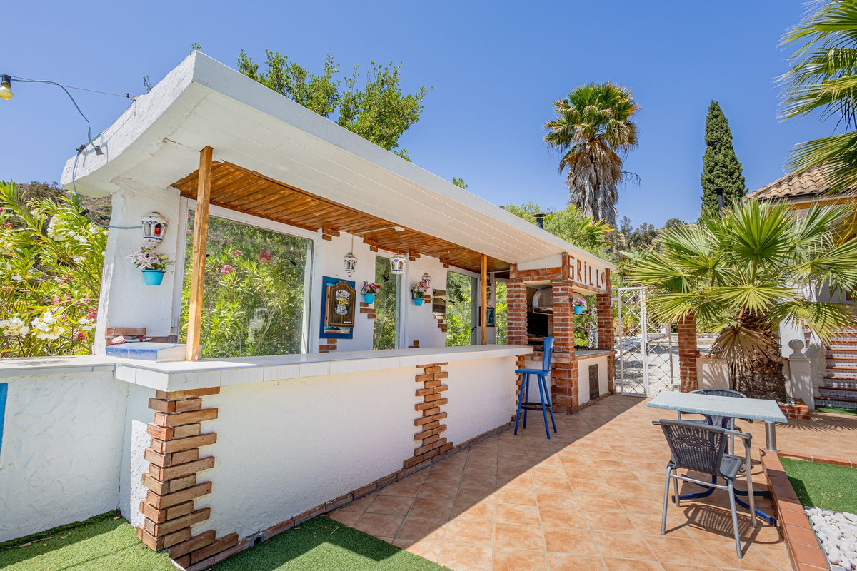 Se vende Villa - Chalet de 4 dormitorios en Costa Del Sol, Málaga, España