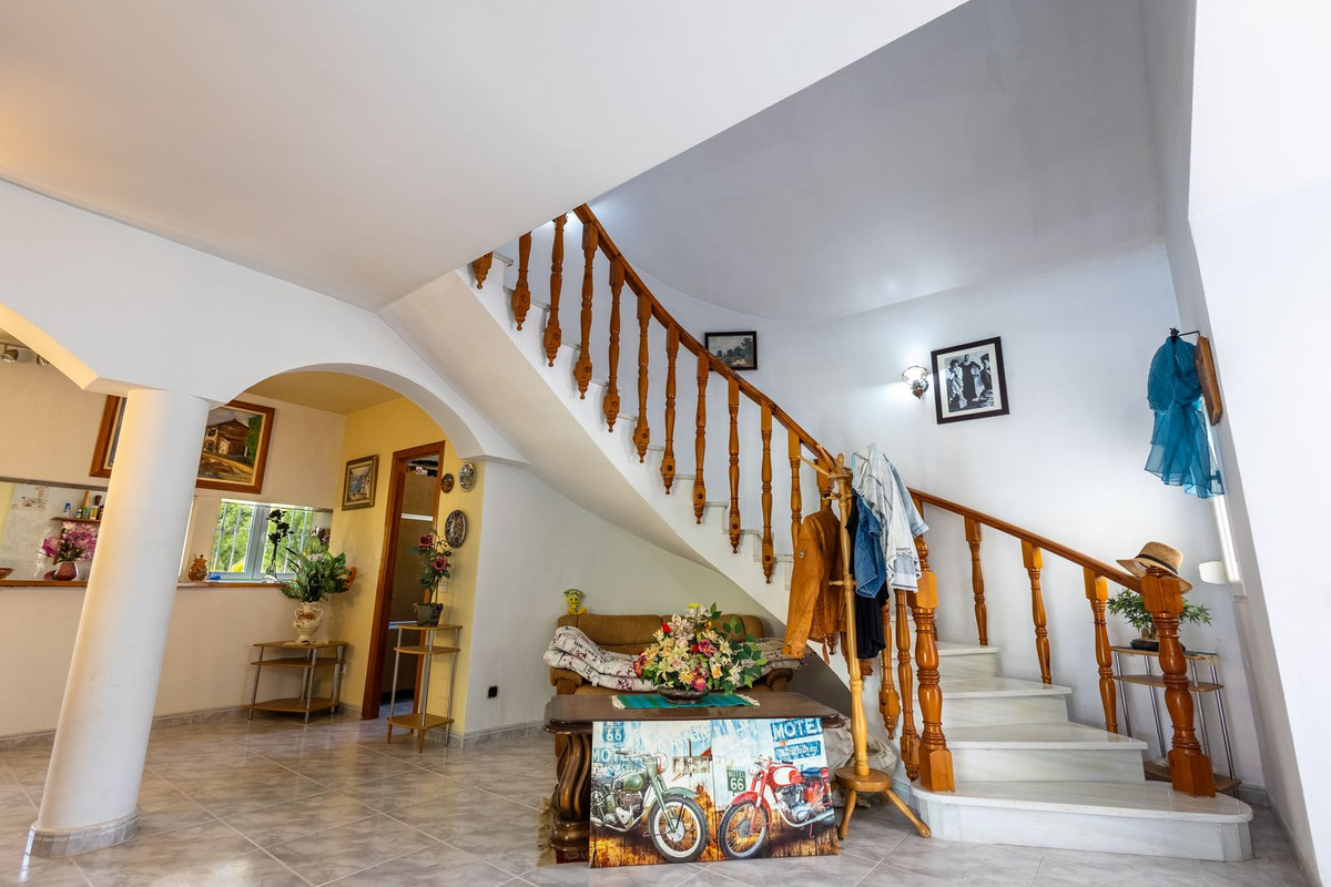 Se vende Villa - Chalet de 4 dormitorios en Costa Del Sol, Málaga, España
