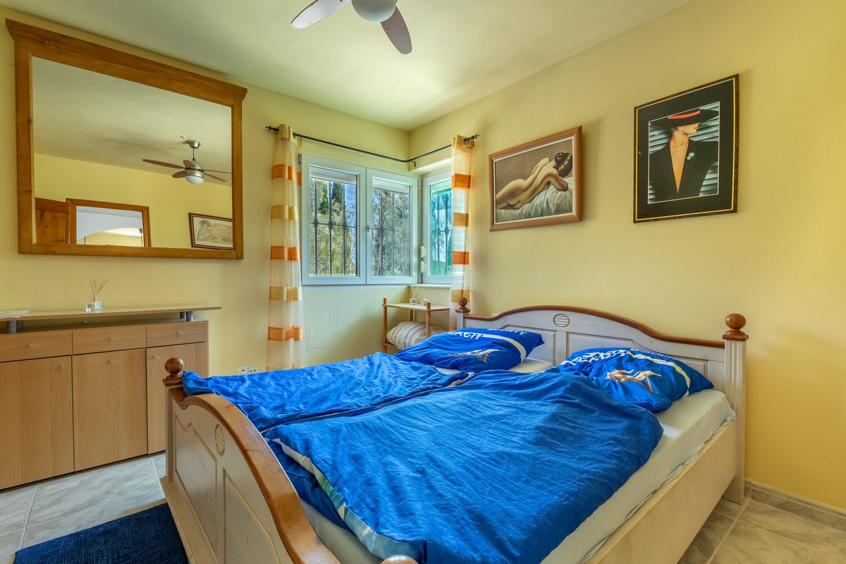 Se vende Villa - Chalet de 4 dormitorios en Costa Del Sol, Málaga, España