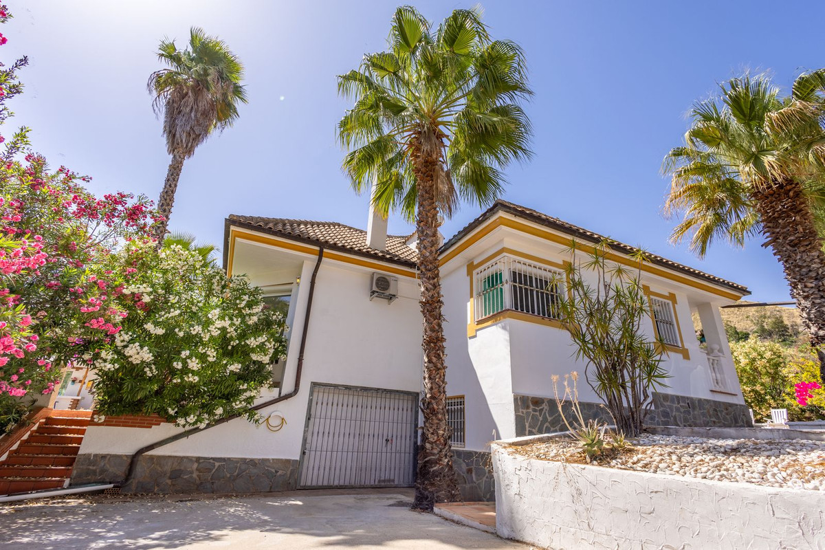 Se vende Villa - Chalet de 4 dormitorios en Costa Del Sol, Málaga, España