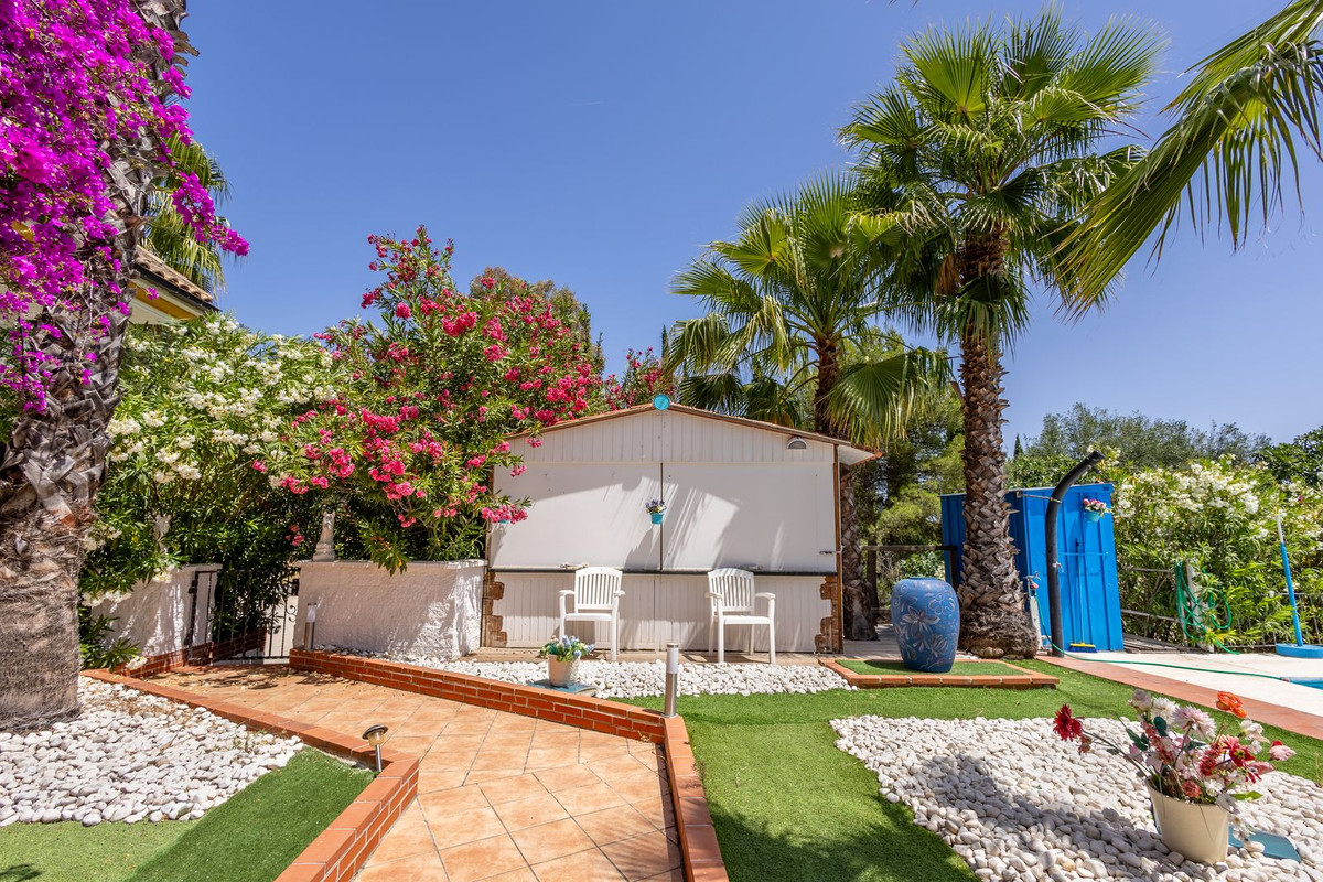 Se vende Villa - Chalet de 4 dormitorios en Costa Del Sol, Málaga, España