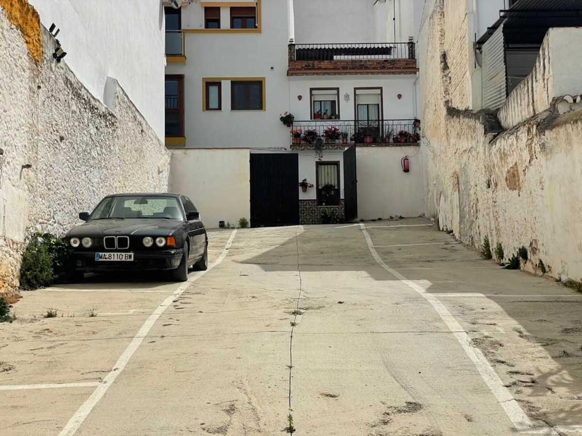 Se vende Terreno Urbano  en Costa Del Sol, Málaga, España