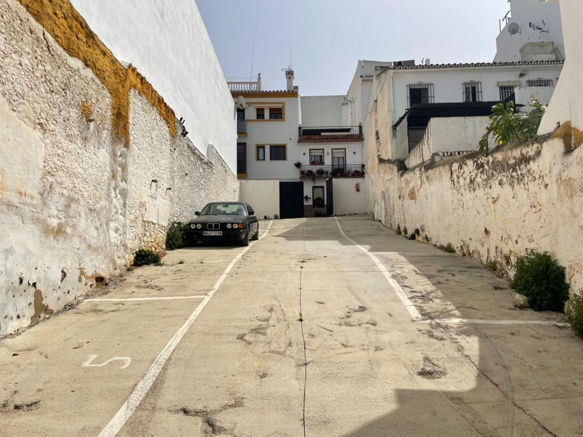 Se vende Terreno Urbano  en Costa Del Sol, Málaga, España