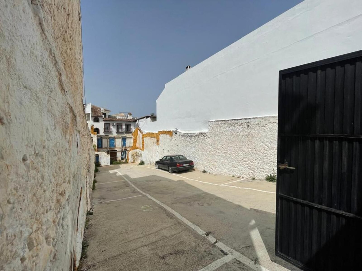 Se vende Terreno Urbano  en Costa Del Sol, Málaga, España