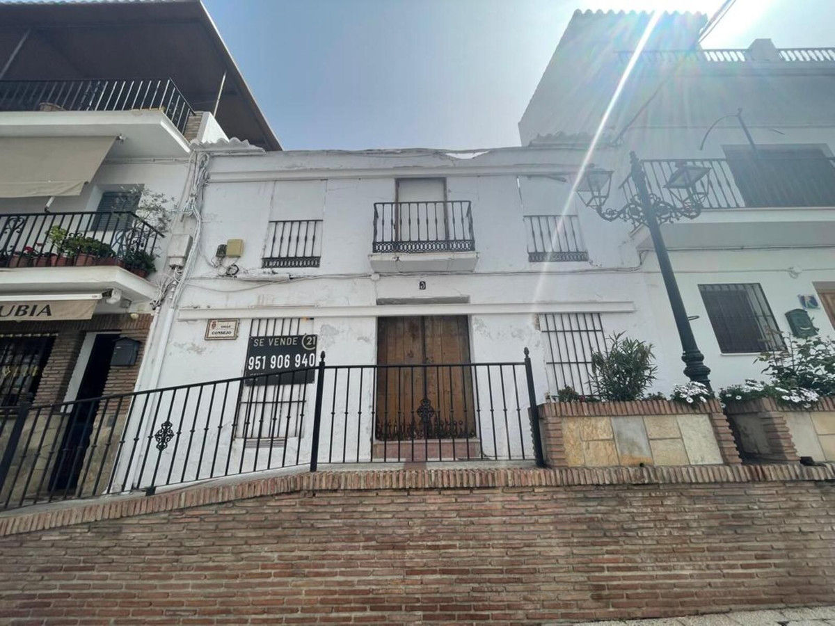 Se vende Terreno Urbano  en Costa Del Sol, Málaga, España