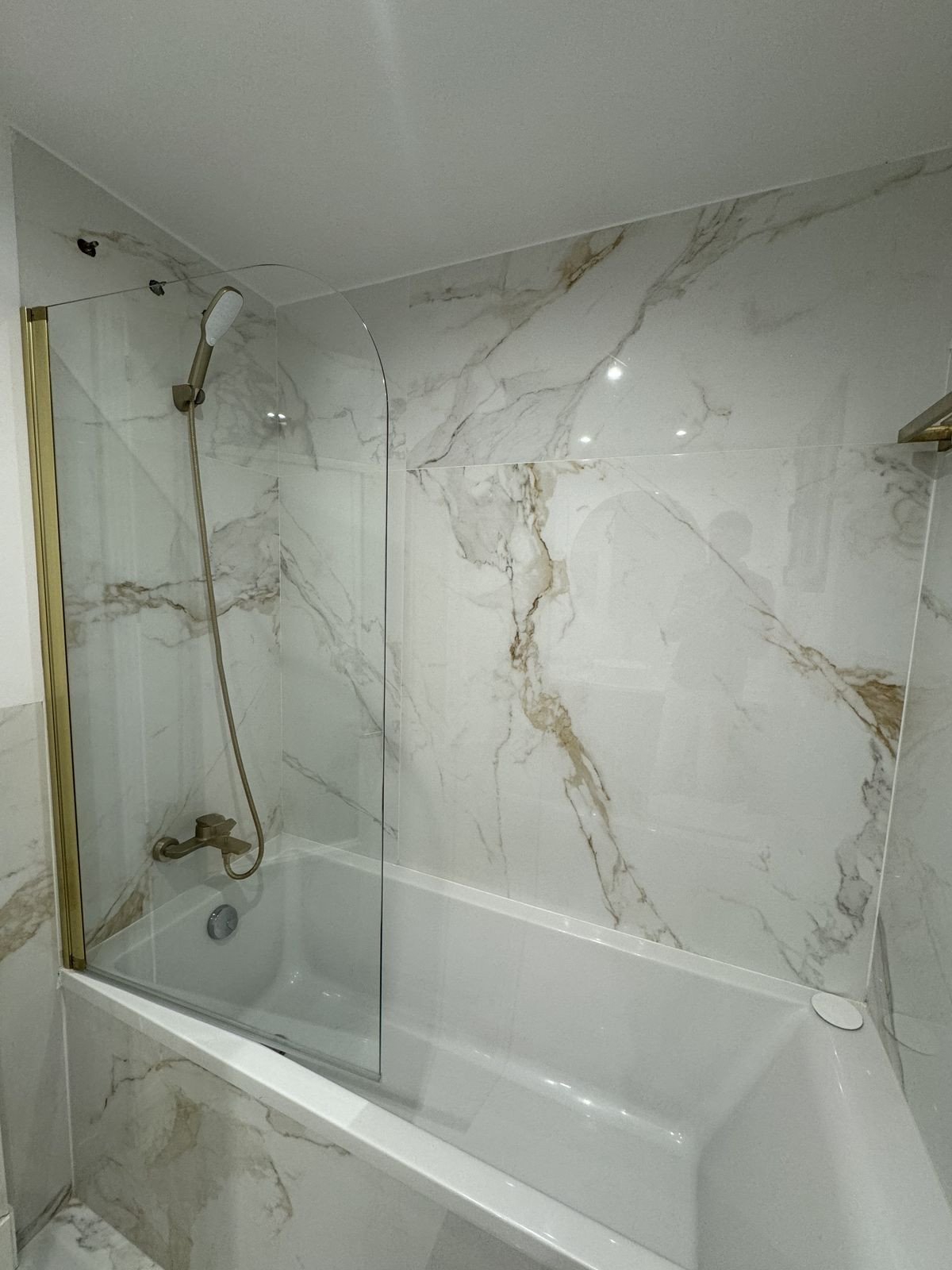 3 Bed Apartment for sale in Nueva Andalucía Costa Del Sol, Málaga, Spain