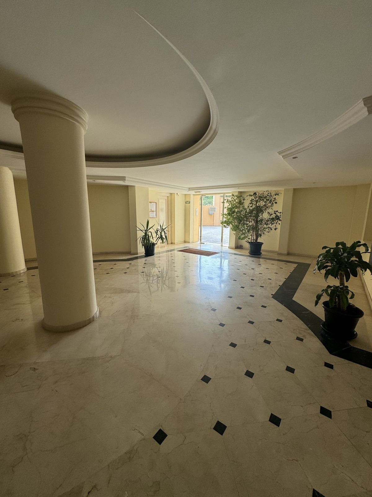 3 Bed Apartment for sale in Nueva Andalucía Costa Del Sol, Málaga, Spain