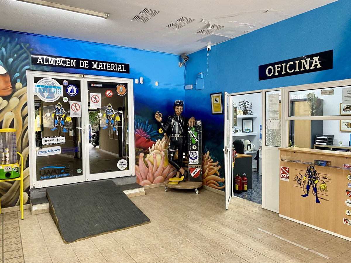 Commercial unit for sale in Benalmadena Costa Del Sol, Málaga, Spain