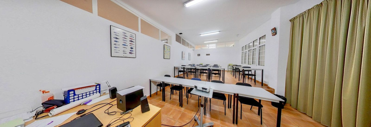 Commercial unit for sale in Benalmadena Costa Del Sol, Málaga, Spain