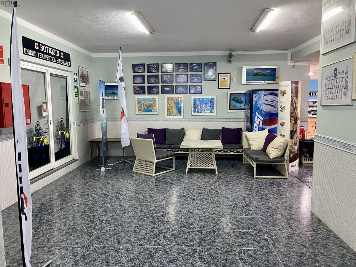 Commercial unit for sale in Benalmadena Costa Del Sol, Málaga, Spain