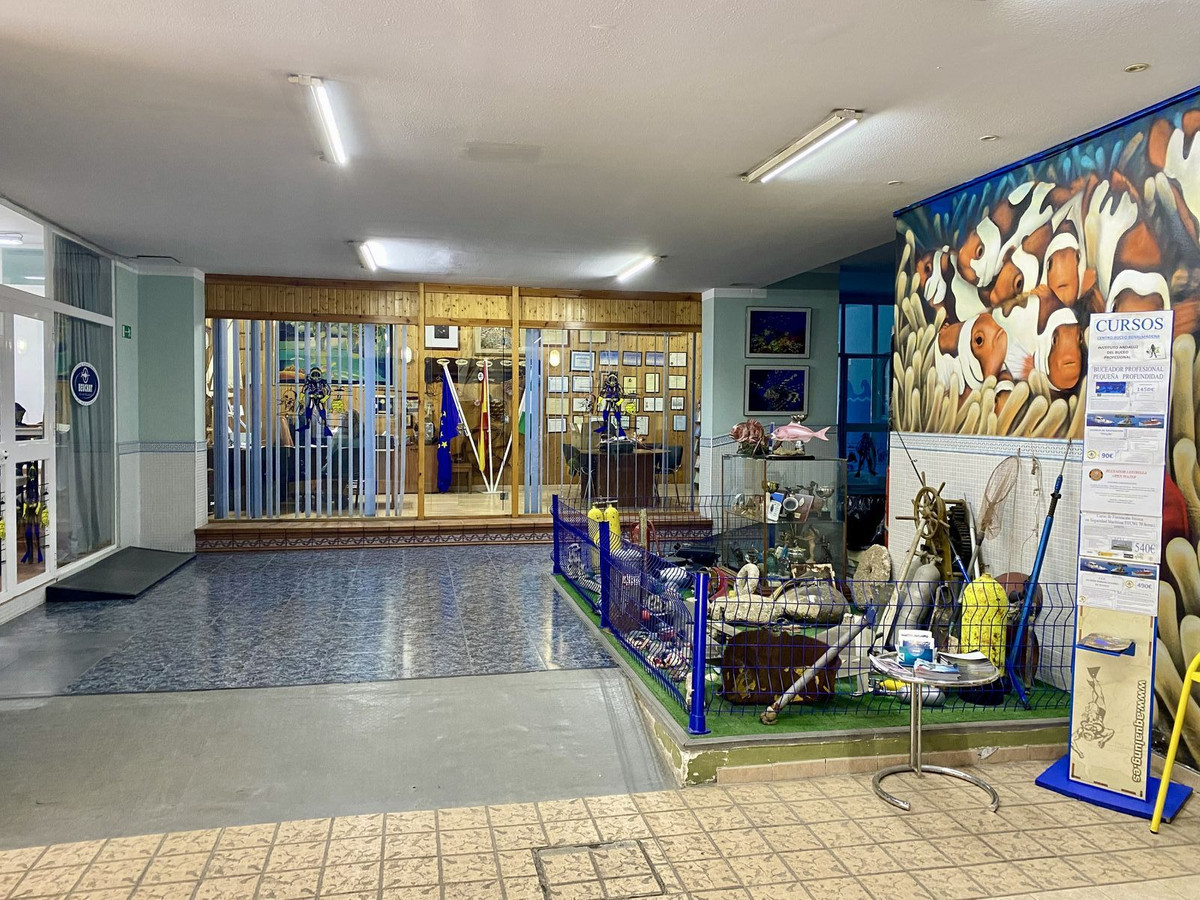 Commercial unit for sale in Benalmadena Costa Del Sol, Málaga, Spain