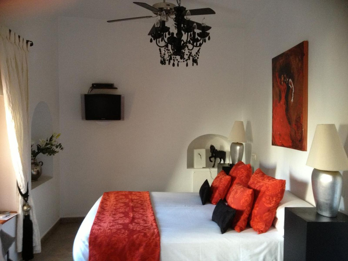 Se vende Hotel de 10 dormitorios en Costa Del Sol East, Málaga, España