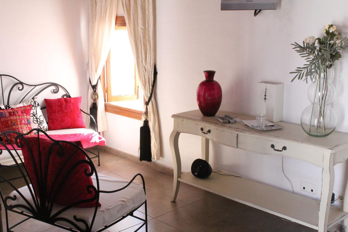 Se vende Hotel de 10 dormitorios en Costa Del Sol East, Málaga, España
