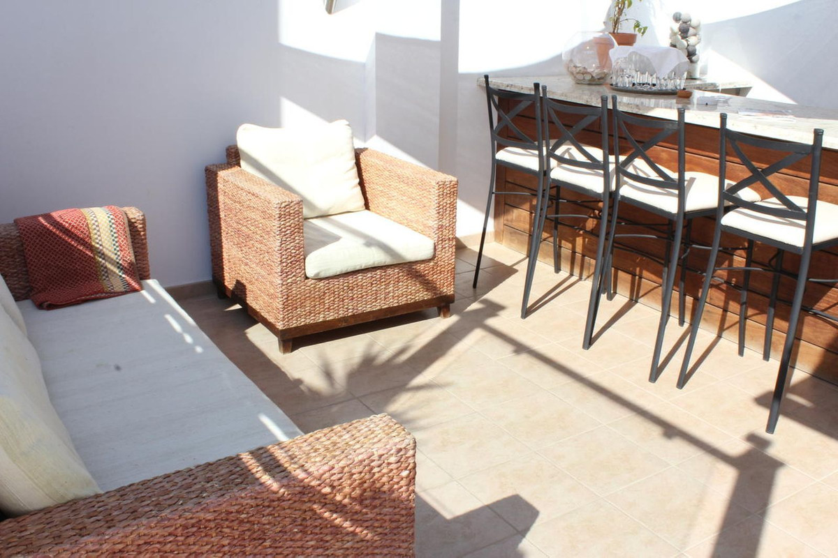 Se vende Hotel de 10 dormitorios en Costa Del Sol East, Málaga, España
