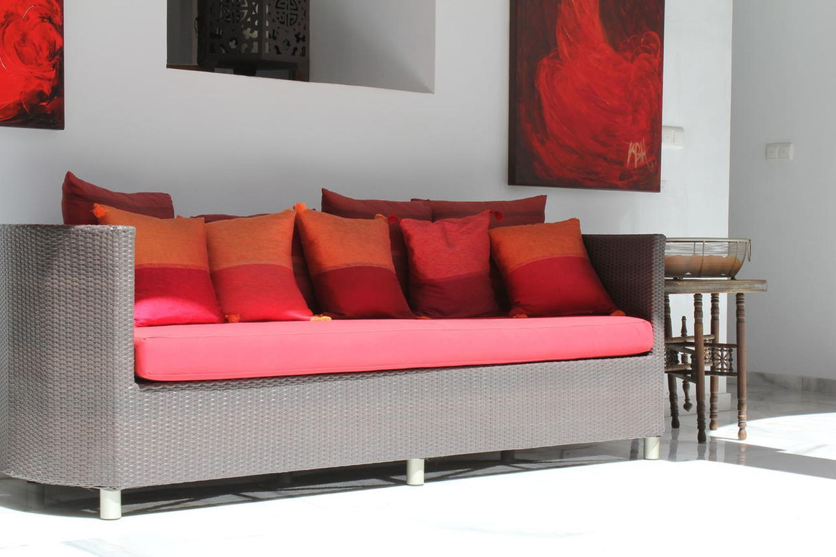 Se vende Hotel de 10 dormitorios en Costa Del Sol East, Málaga, España