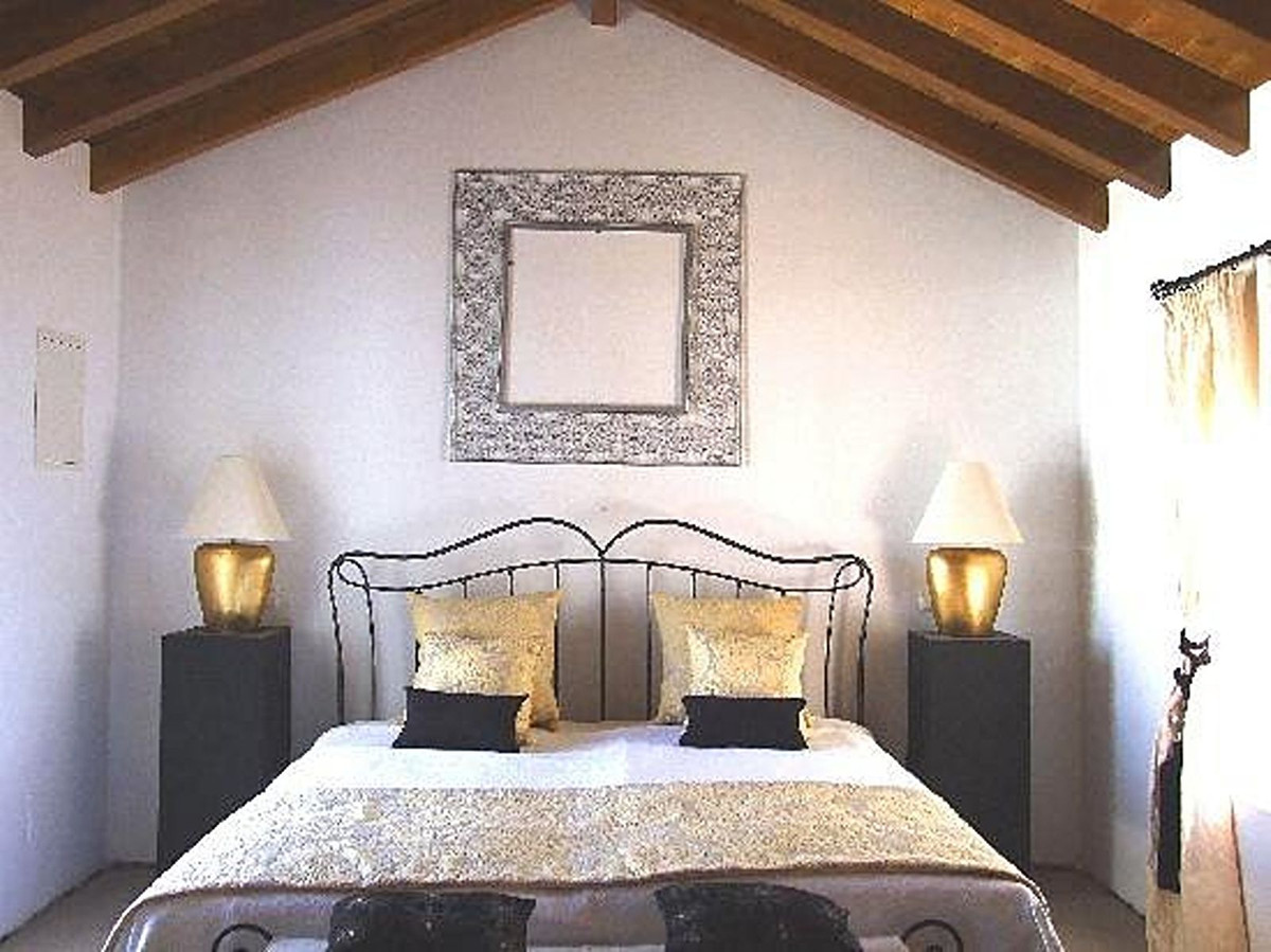 Se vende Hotel de 10 dormitorios en Costa Del Sol East, Málaga, España