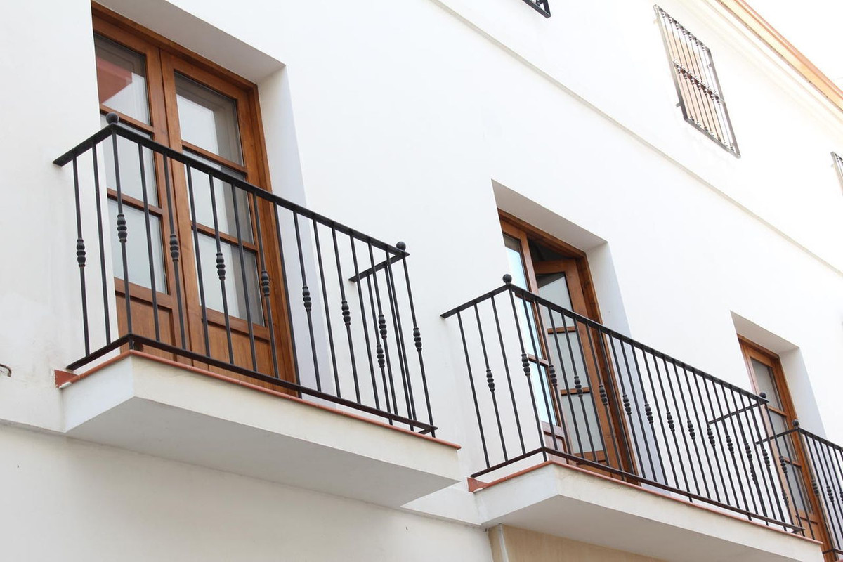 Se vende Hotel de 10 dormitorios en Costa Del Sol East, Málaga, España