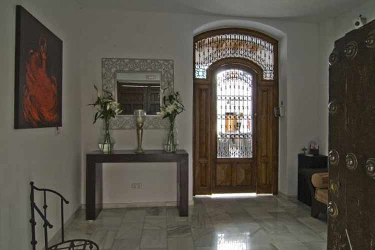 Se vende Hotel de 10 dormitorios en Costa Del Sol East, Málaga, España