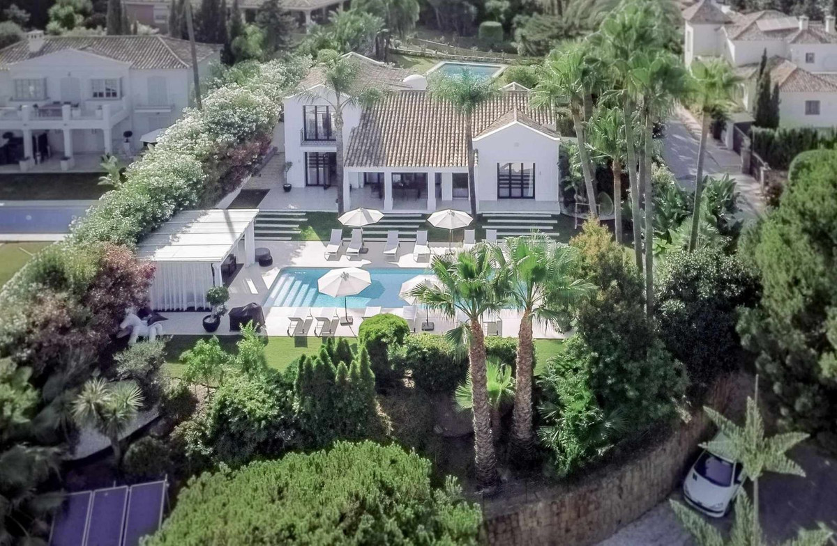 Se vende Villa - Chalet de 4 dormitorios en Costa Del Sol, Málaga, España