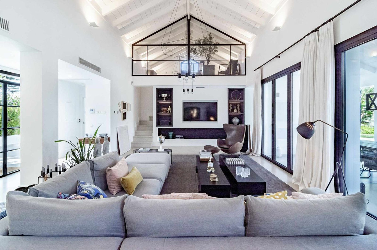 Se vende Villa - Chalet de 4 dormitorios en Costa Del Sol, Málaga, España