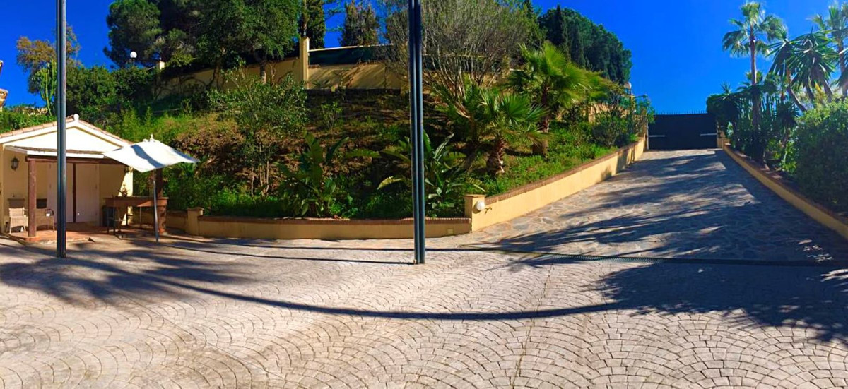 Se vende Villa - Chalet de 6 dormitorios en Costa Del Sol, Málaga, España