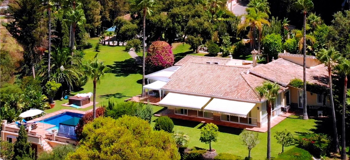 Se vende Villa - Chalet de 6 dormitorios en Costa Del Sol, Málaga, España