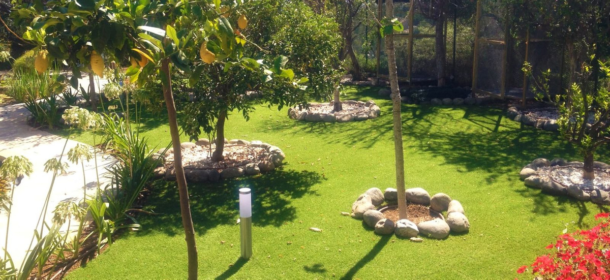 Se vende Villa - Chalet de 6 dormitorios en Costa Del Sol, Málaga, España