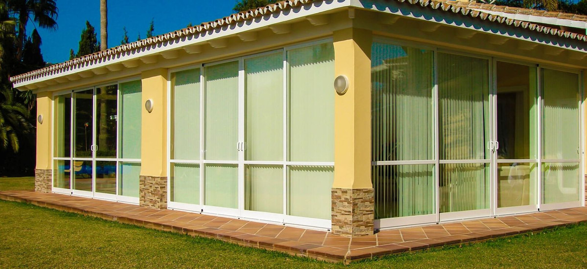 Se vende Villa - Chalet de 6 dormitorios en Costa Del Sol, Málaga, España