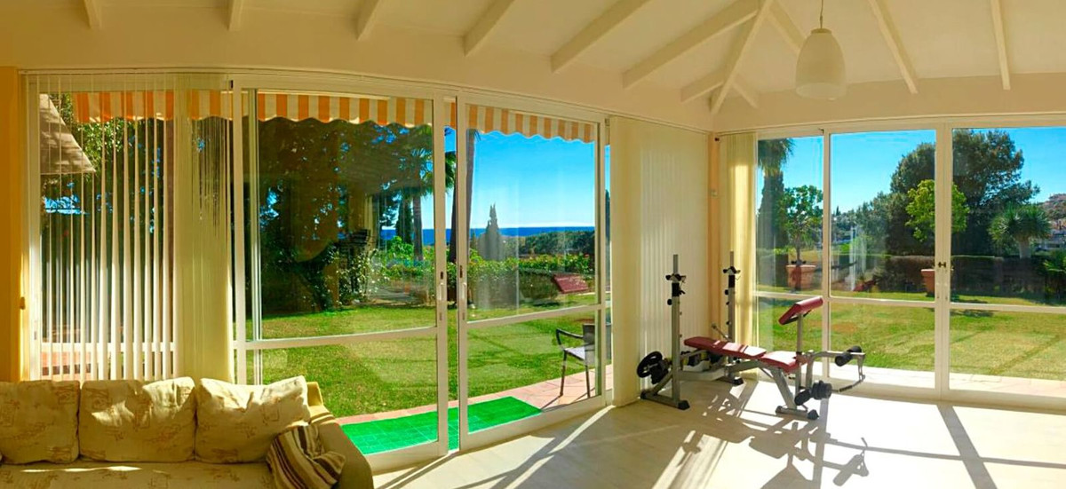 Se vende Villa - Chalet de 6 dormitorios en Costa Del Sol, Málaga, España