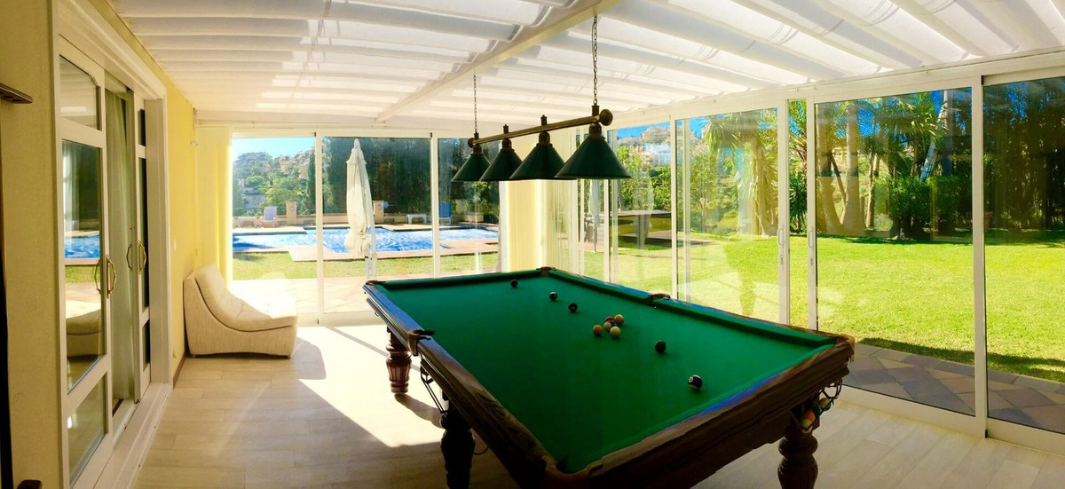 Se vende Villa - Chalet de 6 dormitorios en Costa Del Sol, Málaga, España