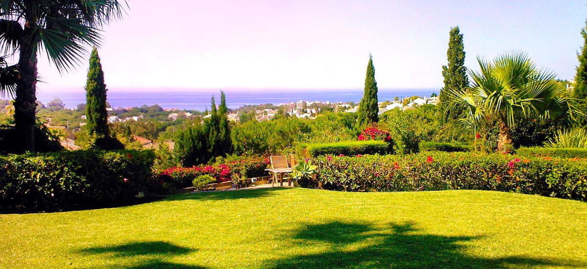 Se vende Villa - Chalet de 6 dormitorios en Costa Del Sol, Málaga, España