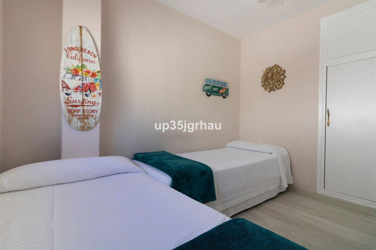 Se vende Edificio residencial de 7 dormitorios en Costa Del Sol, Málaga, España