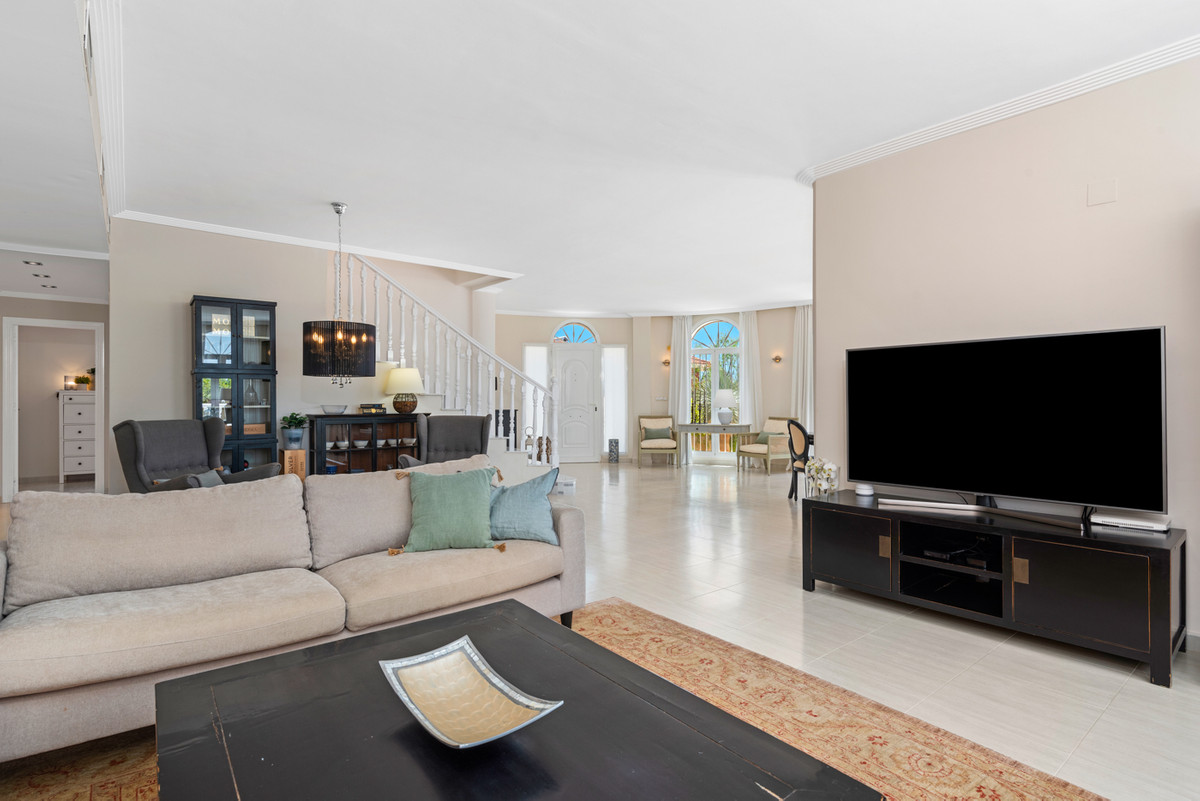 Se vende Villa - Chalet de 4 dormitorios en Costa Blanca, Alicante, España