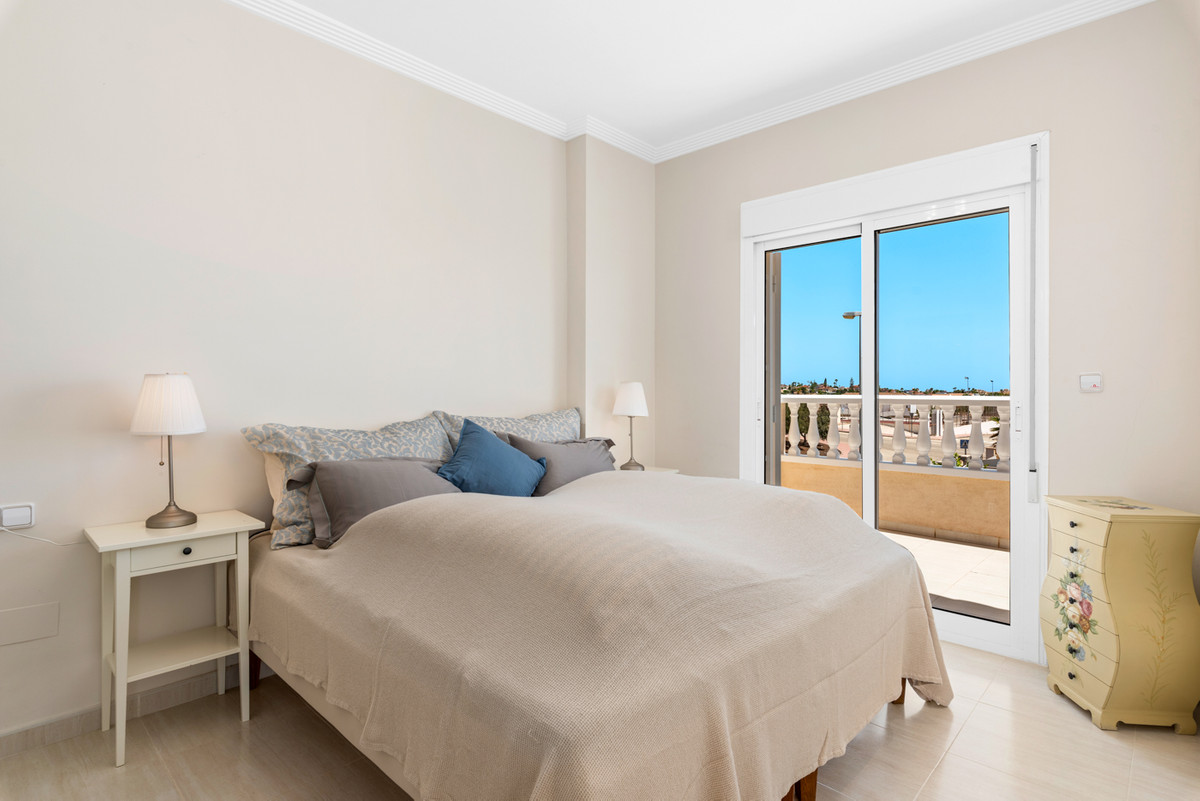 Se vende Villa - Chalet de 4 dormitorios en Costa Blanca, Alicante, España