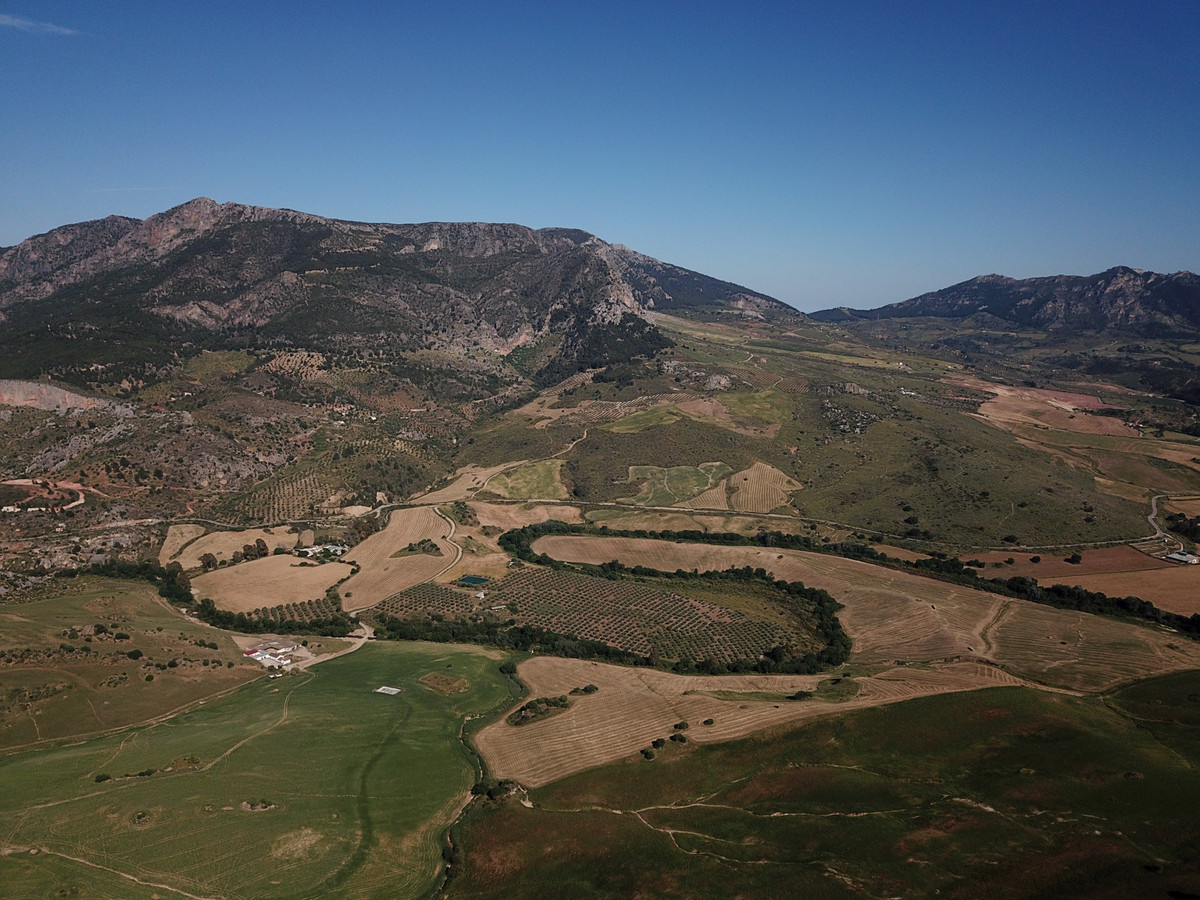 Se vende Finca - Cortijo de 30 dormitorios en Costa Del Sol, Málaga, España