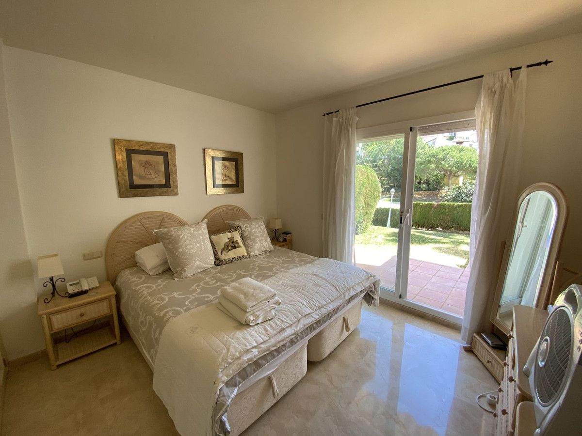 3 Bed Apartment for sale in La Quinta Costa Del Sol, Málaga, Spain