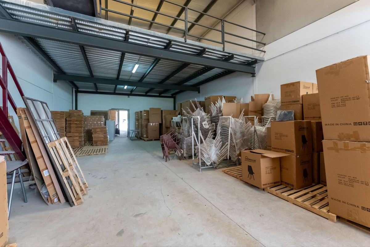 Se vende Nave industrial  en Costa Del Sol, Málaga, España