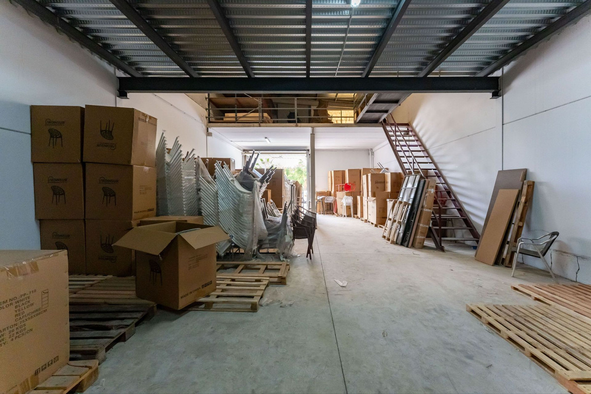 Se vende Nave industrial  en Costa Del Sol, Málaga, España