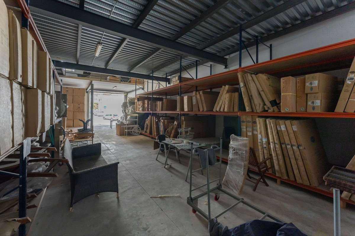 Se vende Nave industrial  en Costa Del Sol, Málaga, España