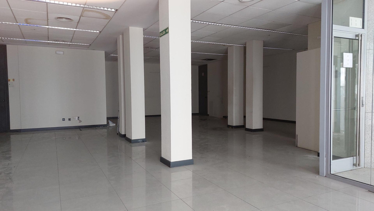 Commercial unit for sale in Marbella Costa Del Sol, Málaga, Spain