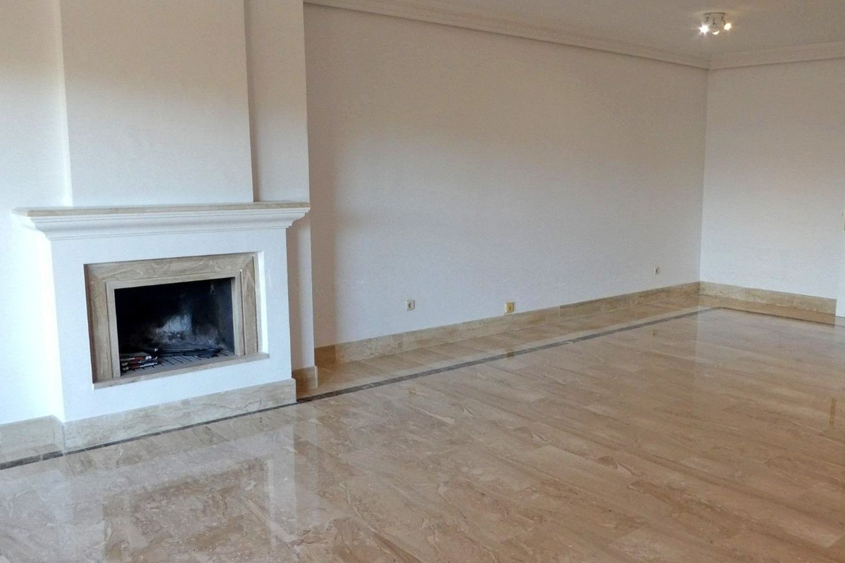 2 Bed Apartment for sale in Guadalmina Baja Costa Del Sol, Málaga, Spain