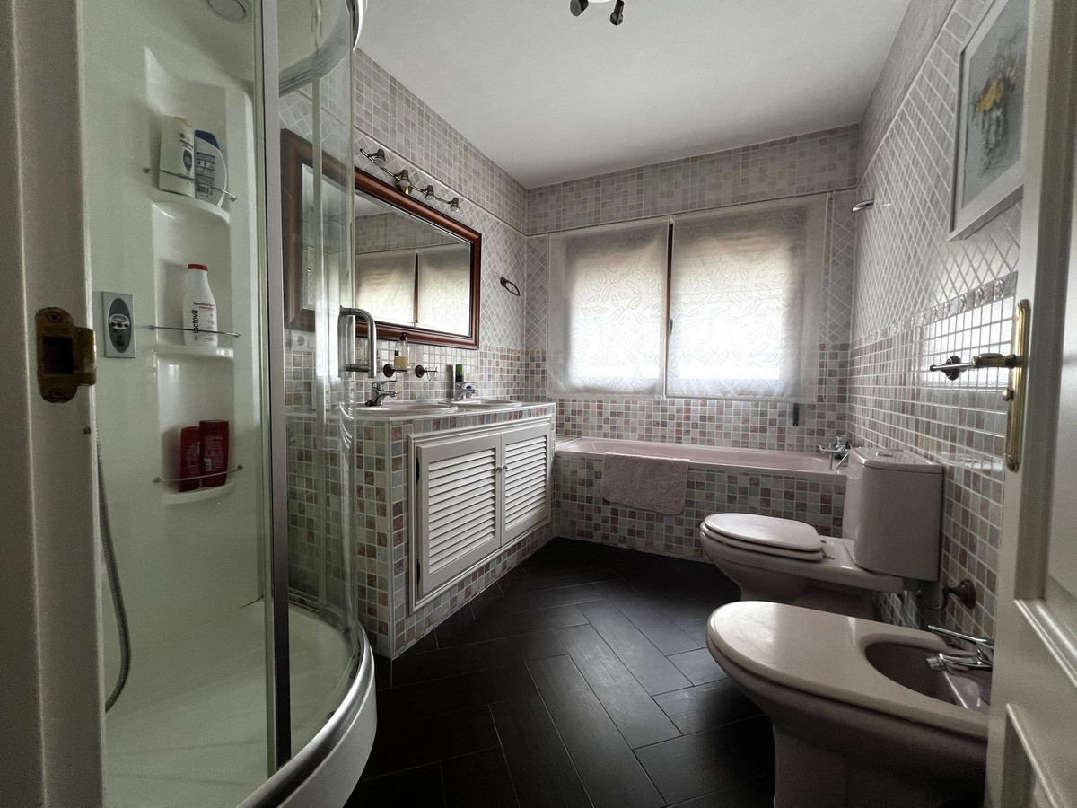 4 Bed Townhouse for sale in La Capellania Costa Del Sol, Málaga, Spain