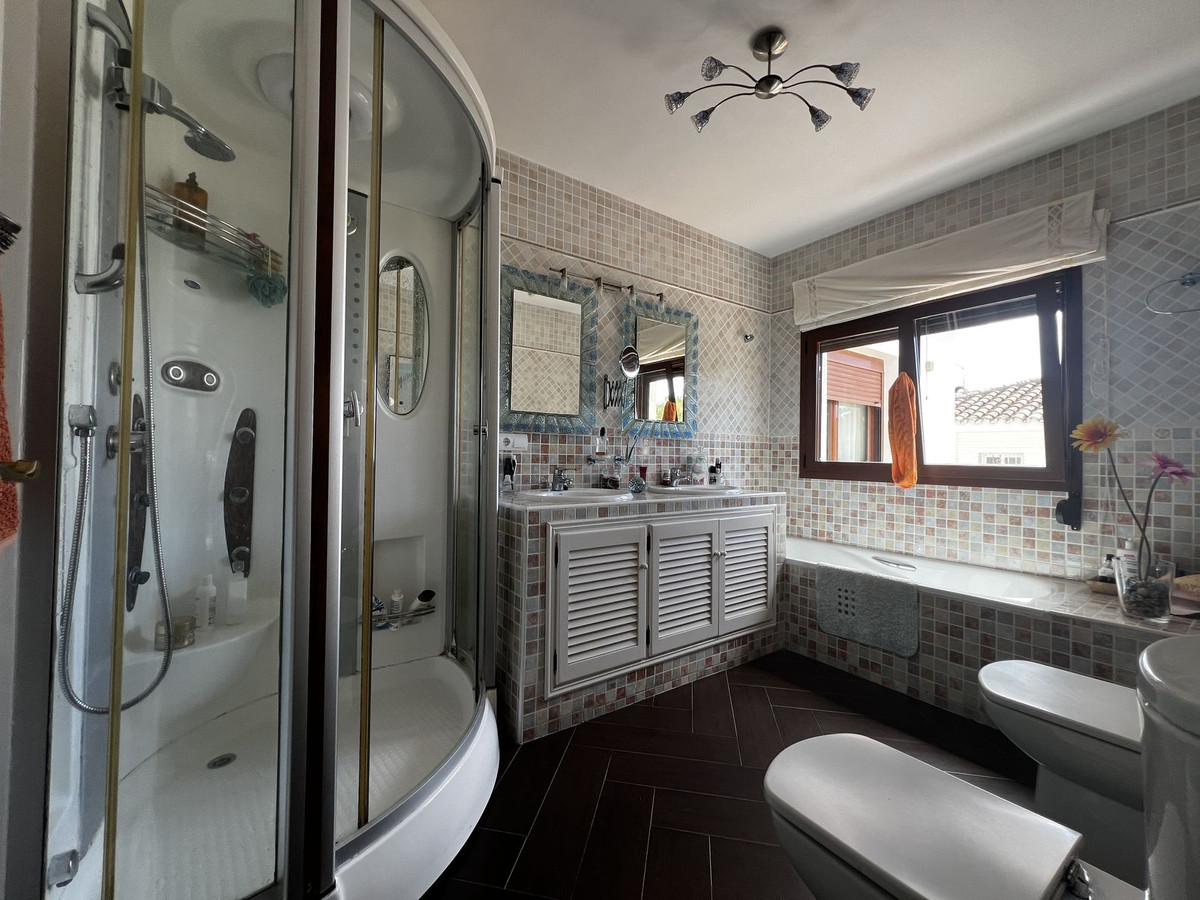 4 Bed Townhouse for sale in La Capellania Costa Del Sol, Málaga, Spain