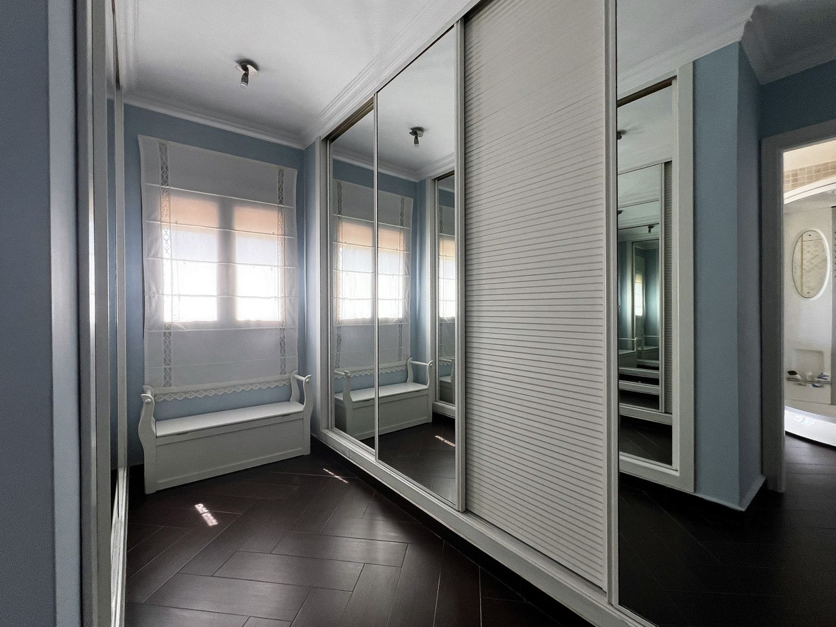 4 Bed Townhouse for sale in La Capellania Costa Del Sol, Málaga, Spain