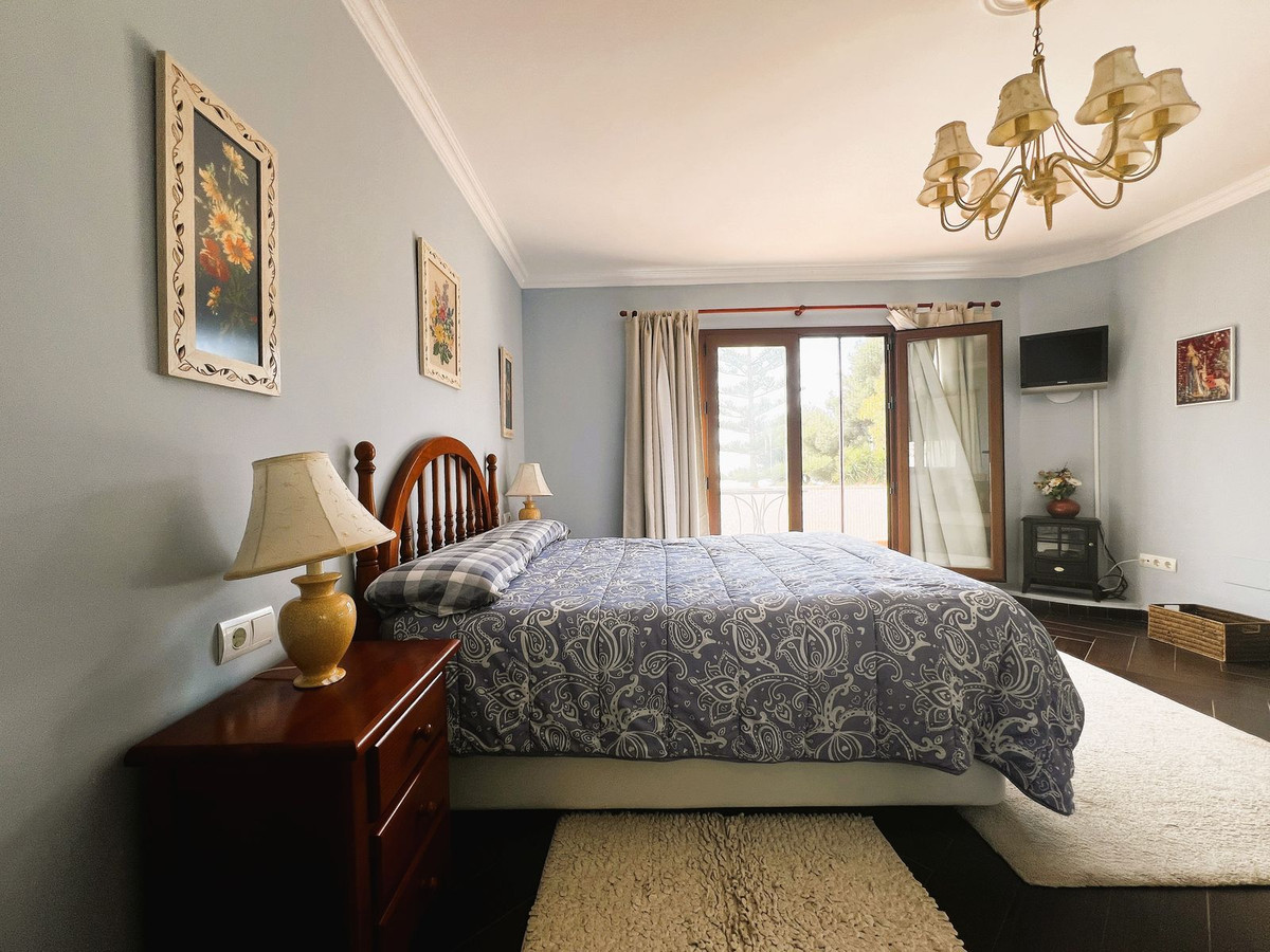4 Bed Townhouse for sale in La Capellania Costa Del Sol, Málaga, Spain