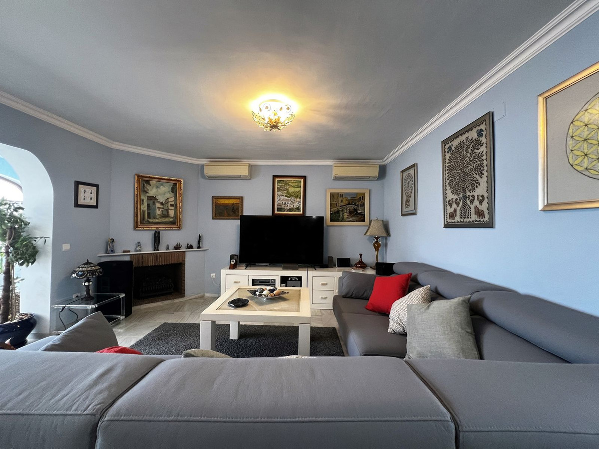 4 Bed Townhouse for sale in La Capellania Costa Del Sol, Málaga, Spain